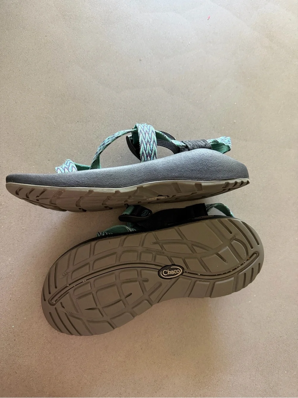 Chaco Women's Sandals with Mint and Black Woven Straps EUC